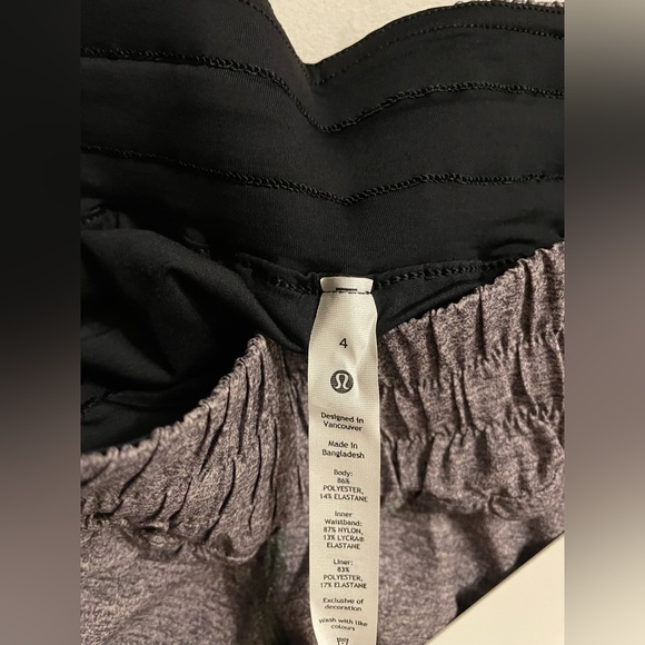 NWT Lululemon Track That Mid Rise 5” Lined Short Size 4 Heather Lux multi Black - Picture 4 of 9
